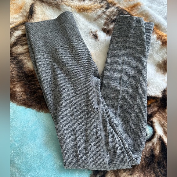 Colsie Ribbed Leggings - Picture 2 of 4